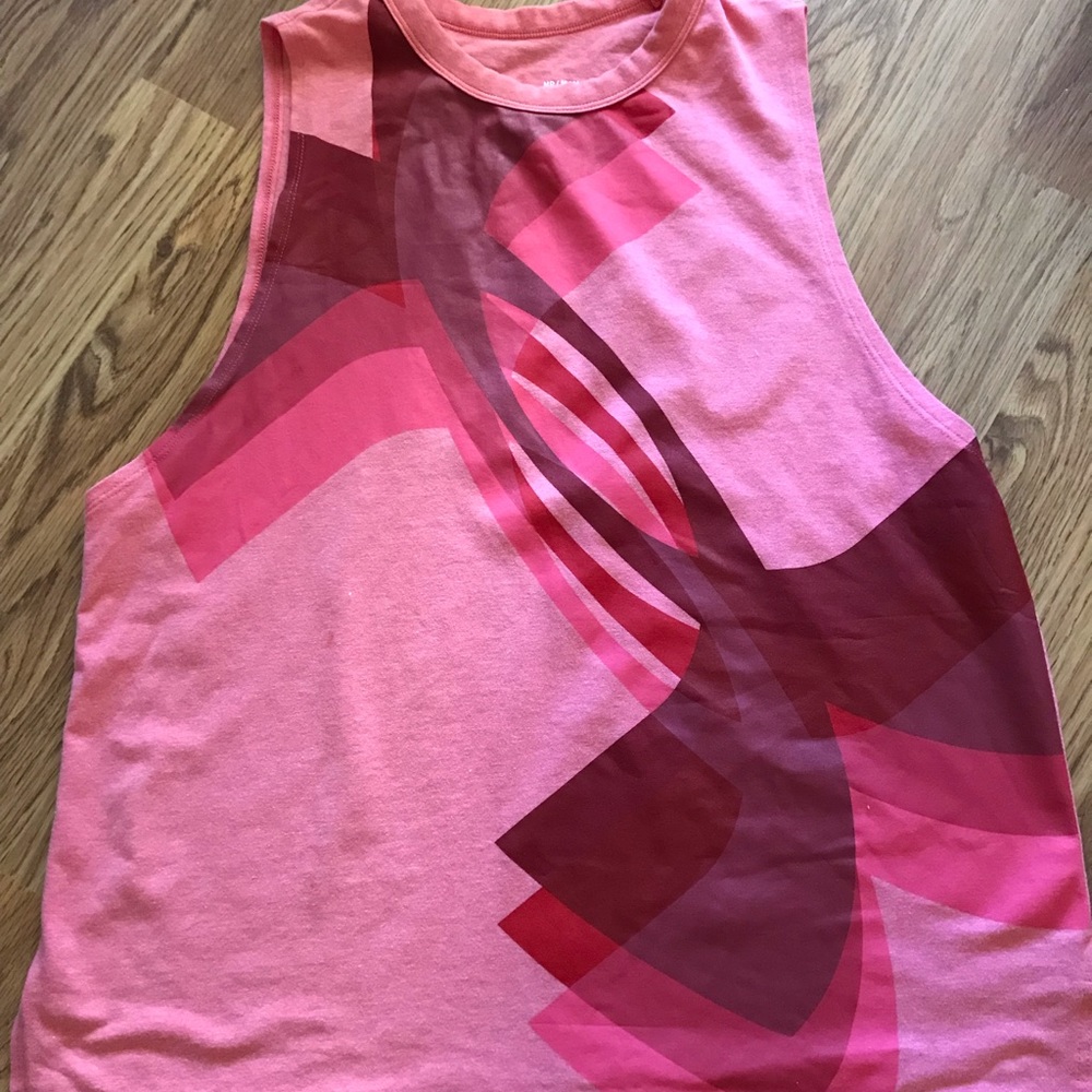 Under Armour Women’s muscle shirt